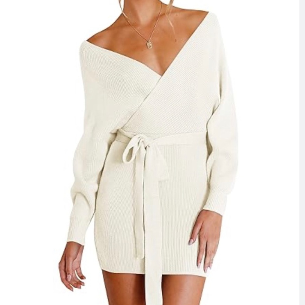 O. Vianca Off White Long Sleeves Sweater Dress Size S
